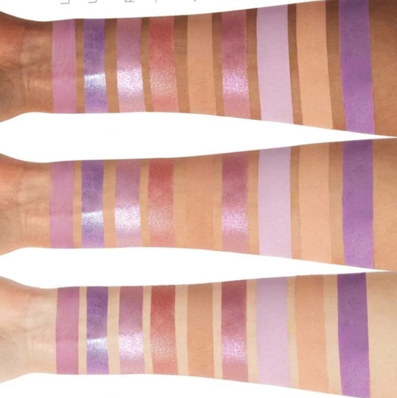 Rhapsody Eyeshadow Palette. - Picture 3 of 8